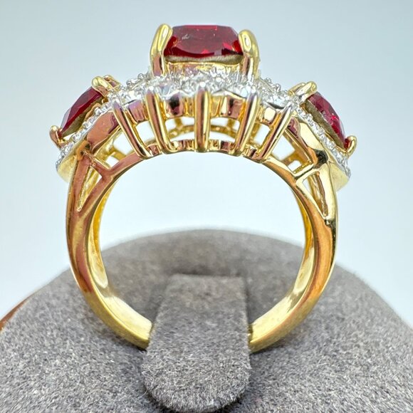 Gold Plated Red & White Gemstone Prong Set Fashion Statement Ring Size 7 - Picture 2 of 11